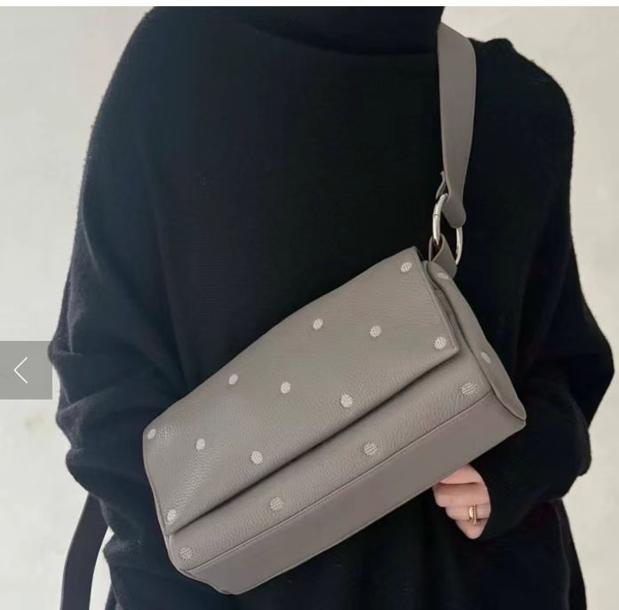 Ženska crossbody torba, europsko-američki retro stil, PU koža, vertikalno kvadratni oblik, zatvaranje preklopom