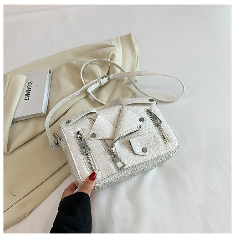 Ženska crossbody torba – PU materijal, ulicni stil, vodoravni kvadratni oblik, zatvaranje zatvaračem, unutarnji skriveni džep.