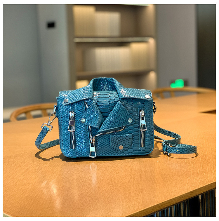 Ženska crossbody torba – PU materijal, ulicni stil, vodoravni kvadratni oblik, zatvaranje zatvaračem, unutarnji skriveni džep.