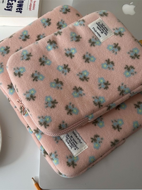 iPad liner táska virágos mintával — ultra könnyű, ütésálló, plüss anyag, belső poliészter bélés