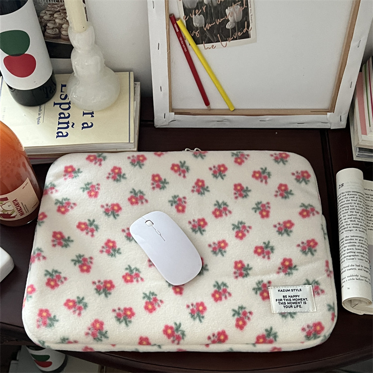 iPad liner táska virágos mintával — ultra könnyű, ütésálló, plüss anyag, belső poliészter bélés