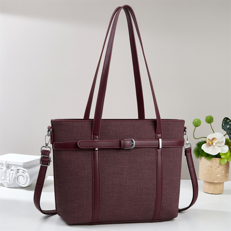 PU kanta torba, velika kapaciteta, vertikalnog kvadratnog oblika, zatvaranje na zip, laminirani džep s zipom, jedna naramenica — jesen 2025