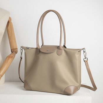 Női laptop táska, nylon Tote nagy kapacitással, keresztpántos hordozás, városi minimalist stílus, belső rekeszek: cipzáros zseb, telefontartó zseb, ID-zseb, laptop-zseb