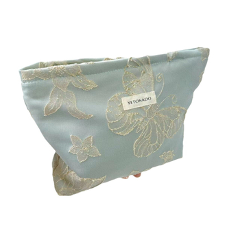 Kozmetička torbica s reljefnim leptir motivom, velika kapaciteta, putovanja prilagođeno, od poliestera s platnenom podstavom