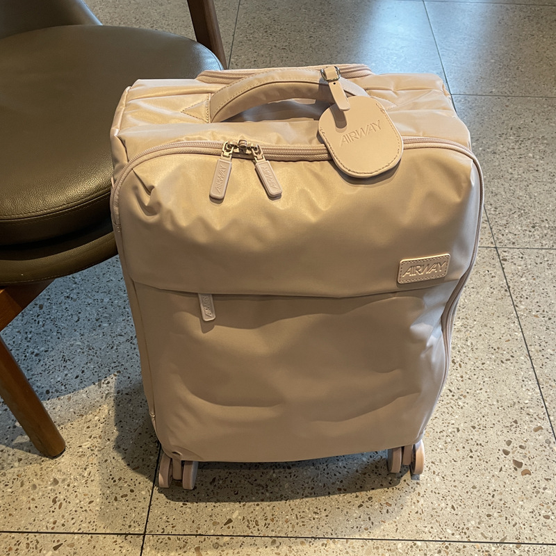 Nylon ultra-lagan kovčeg sa zatvaračem, univerzalni kotači, težina 3,6 kg, brava