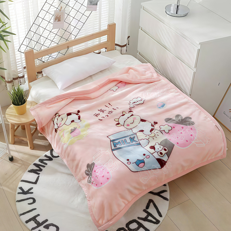 Kétoldalas, vastagabb gyerek pléd, korall velúr, poliészter, egész éves használatra, újszülötttől 6 éves korig