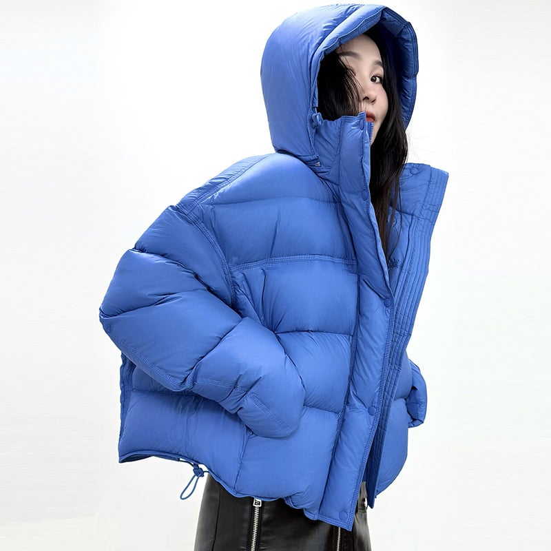 Dámska bunde s kapucňou, hrubá izolácia, nylonová látka, výplň kačacím perom 51–55%, stredná dĺžka, zips
