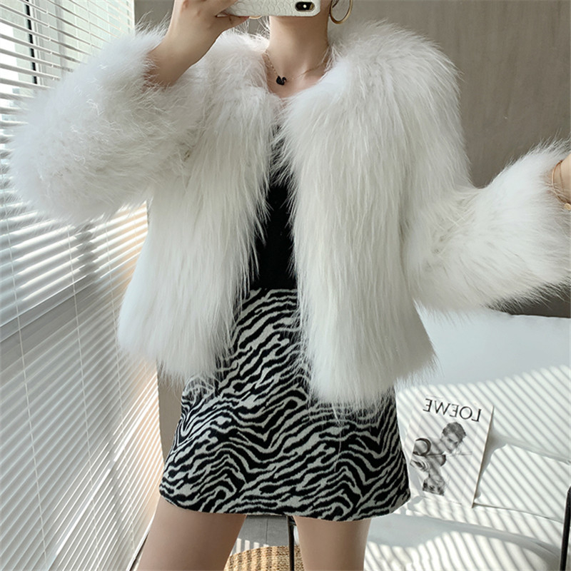 Dámsky krátky kožuch z umelej kožušiny, dlhé rukávy, okrúhly golier, 800 g, mestský dochádzkový štýl