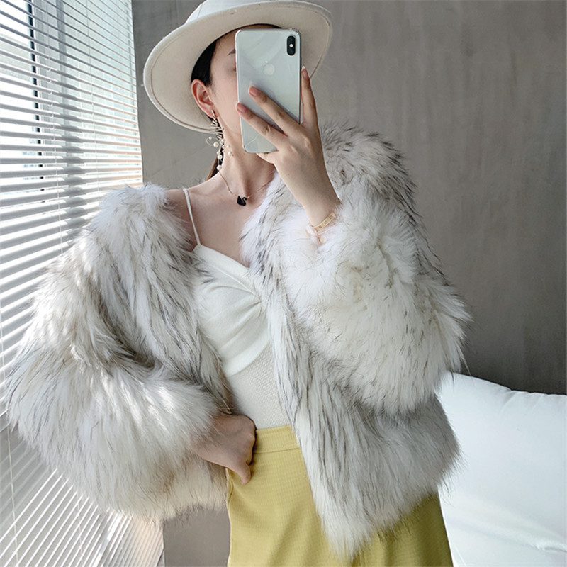 Dámsky krátky kožuch z umelej kožušiny, dlhé rukávy, okrúhly golier, 800 g, mestský dochádzkový štýl