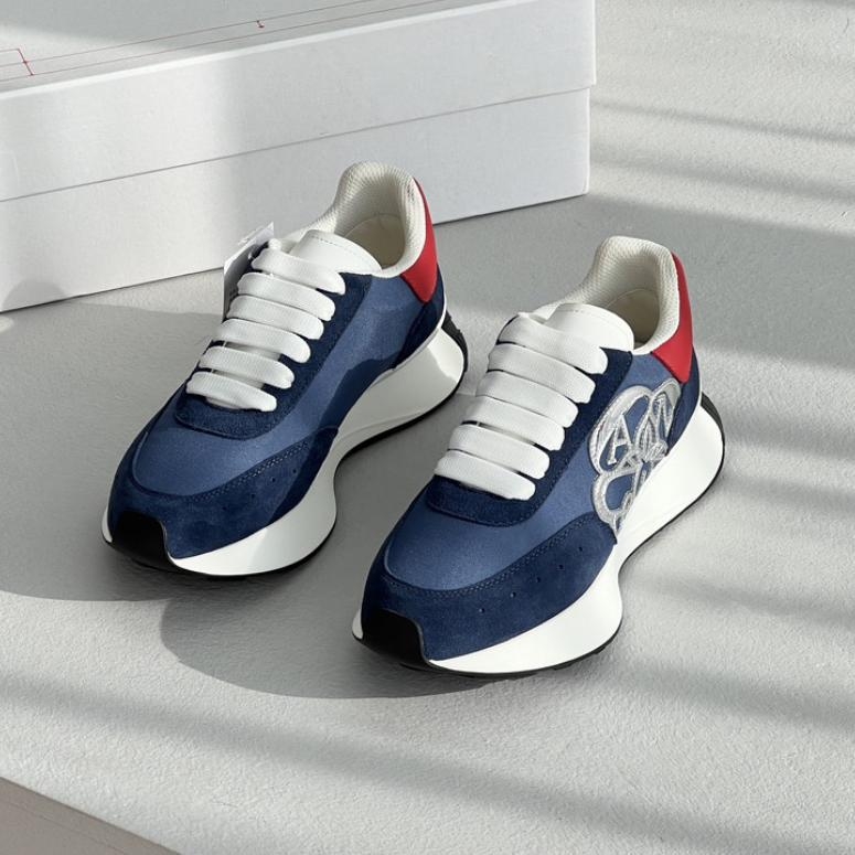 Αθλητικά sneakers καθημερινής χρήσης με άνω μέρος από δίχτυ, σόλα από καουτσούκ, μεσαίο ύψος φτέρνας 3–5 cm, ρετρό αντίθεση σχέδιο, κατάλληλα για καθημερινή χρήση και ελαφριά πεζοπορία