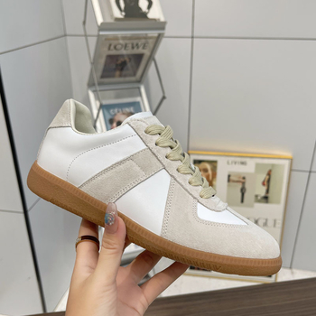 Παπούτσια σκέιτ – Άνω μέρος από φυσικό αγελαδινό δέρμα, στρογγυλό δάχτυλο, unisex, με κορδόνια, καουτσούκ σόλα