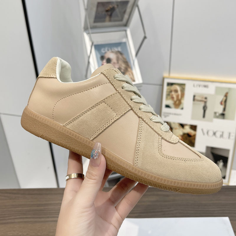 Παπούτσια σκέιτ – Άνω μέρος από φυσικό αγελαδινό δέρμα, στρογγυλό δάχτυλο, unisex, με κορδόνια, καουτσούκ σόλα