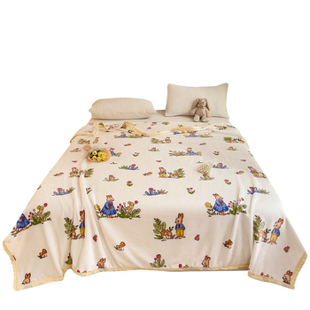 Plüss takaró minden évszakra; anyag: poliészter; minták: egyszínű, geometriai, virágos; stílus: Little Fresh.