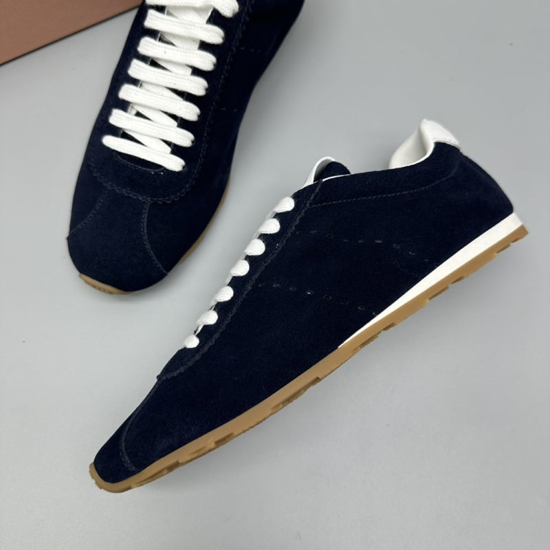 Αργάν γυναικείες παπούτσια, κορδόνια στην πρόσωπο, χαμηλό πάνω μέρος, στρογγυλή μύτη, vamp από δέρμα βοδιού, επένδυση από μαλλί προβάτων, πάτος από φυσικό δέρμα