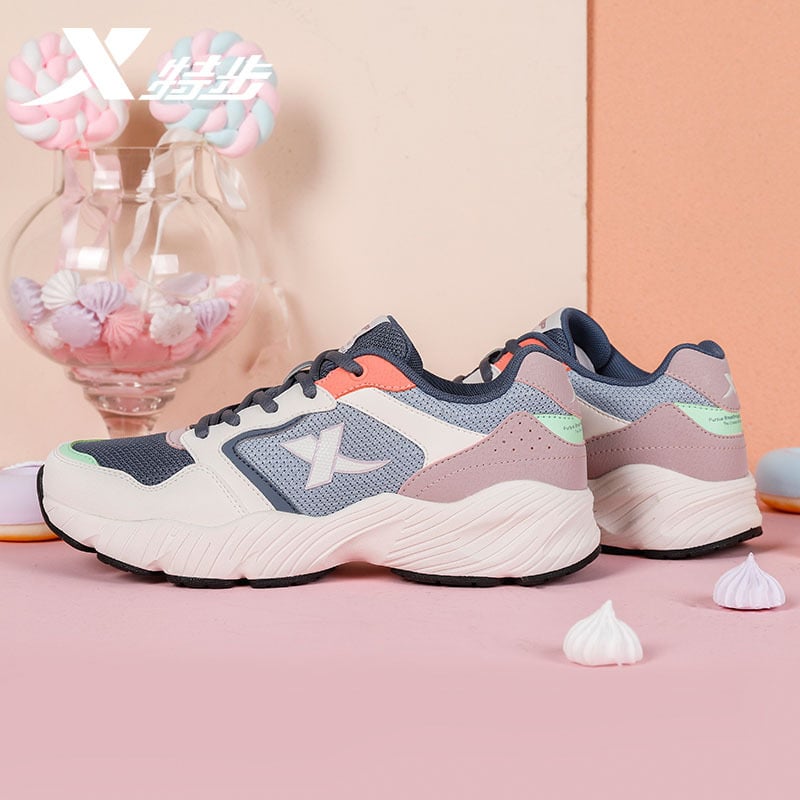 Γυναικεία αθλητικά παπούτσια για τρέξιμο με διαπνέον επάνω μέρος από δίχτυ, χαμηλό ύψος, κορδόνια, αντι-οσμές, καλοκαίρι