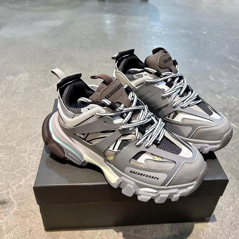 Λόφερς με μυτερό άκρο, λειτουργία αύξησης ύψους, κορδόνια, καουτσούκ σόλα