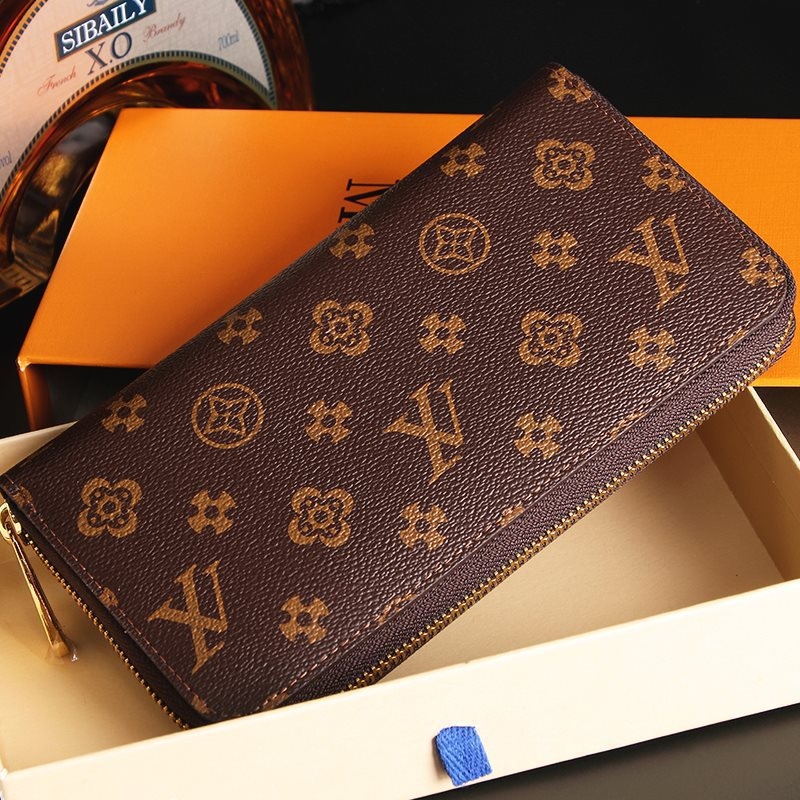 Muški kožni clutch novčanik, koža prvog sloja, podstava od kože, uzorak slova, proljeće 2024