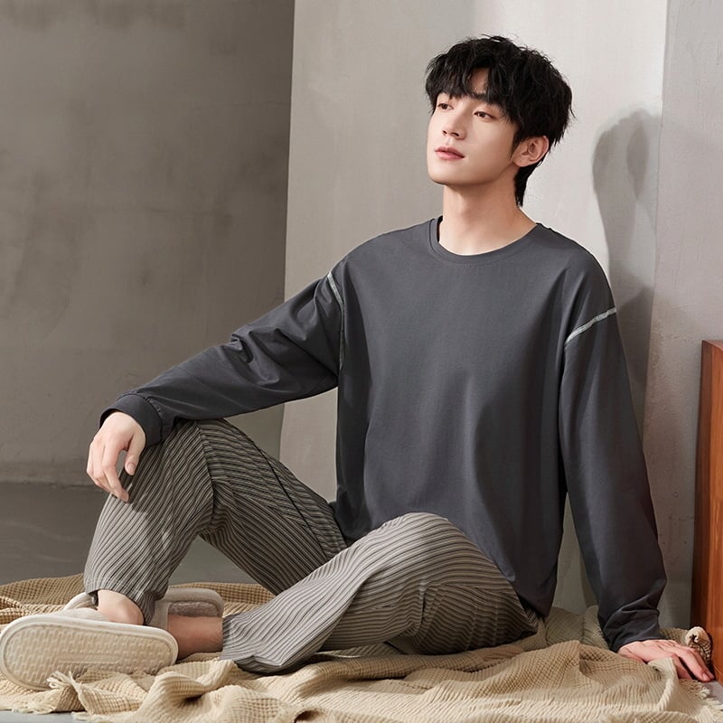 Ανδρικές αντιβακτηριακές πυζάμες από βαμβάκι, σετ με μακρυμάνικο πουλόβερ και παντελόνι, 161–180 g/m², στρογγυλός λαιμός, διαπνέουσες και άνετες, φθινοπωρο-χειμώνα