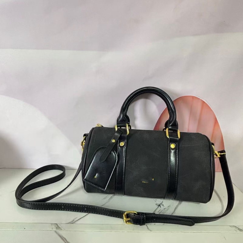 Muška nubuk crossbody torba, ultralagana, podstava od poliestera i pamuka, svakodnevna upotreba, zimsko izdanje 2025