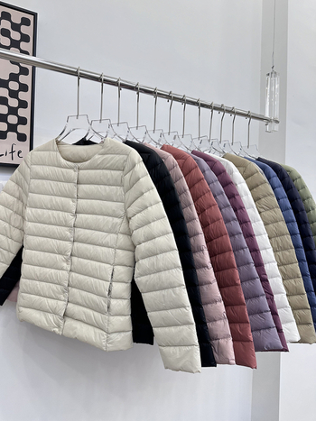 Ženská péřová bunda s výplňou kačacieho peria 85–90%, nylonový materiál, tenká, okrúhly golier, dlhé rukávy