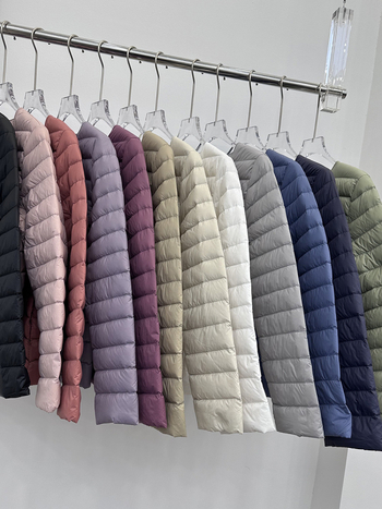 Ženská péřová bunda s výplňou kačacieho peria 85–90%, nylonový materiál, tenká, okrúhly golier, dlhé rukávy