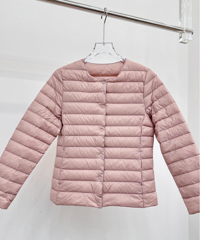 Ženská péřová bunda s výplňou kačacieho peria 85–90%, nylonový materiál, tenká, okrúhly golier, dlhé rukávy