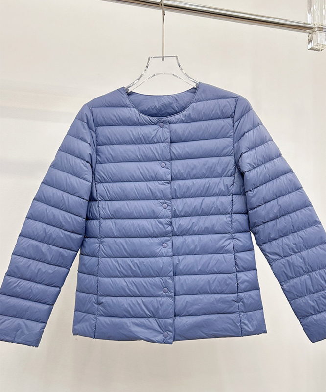 Ženská péřová bunda s výplňou kačacieho peria 85–90%, nylonový materiál, tenká, okrúhly golier, dlhé rukávy