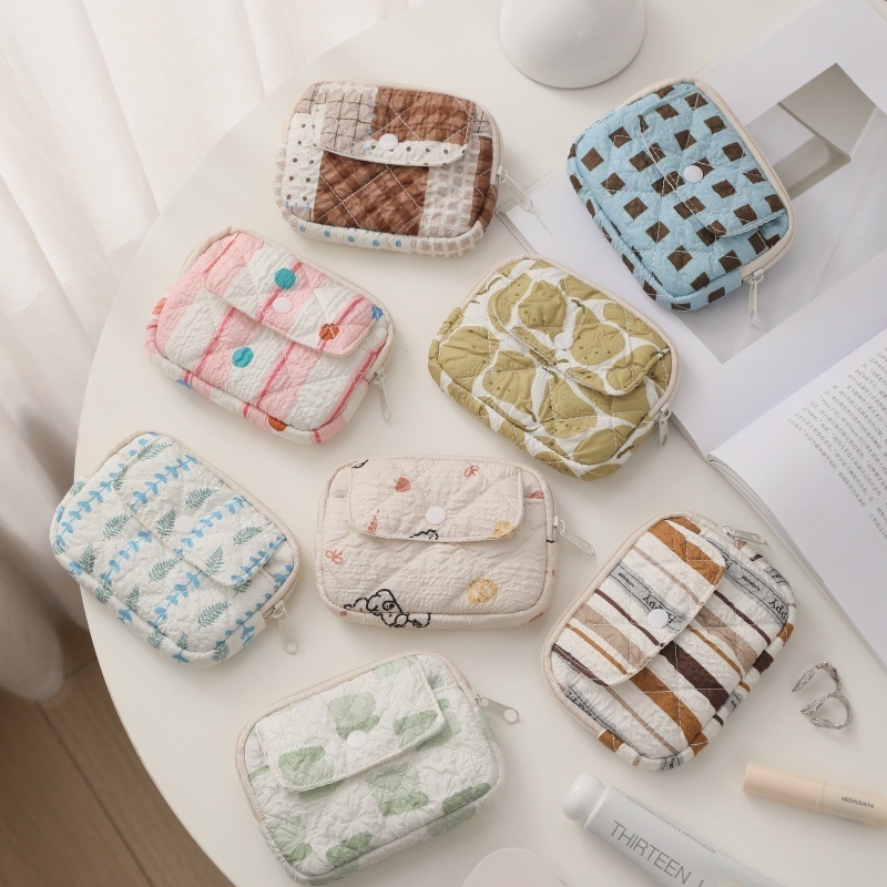 Mini novčanik za novčiće i kozmetička torbica – prugasta s točkicama quilted, prijenosna, mekana, poliester