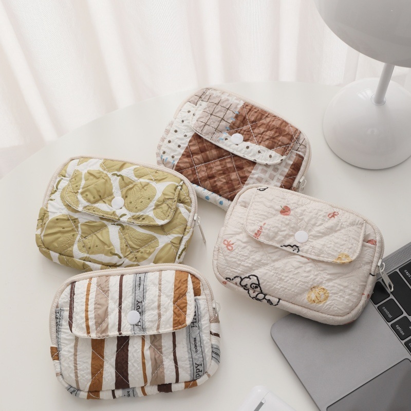 Mini novčanik za novčiće i kozmetička torbica – prugasta s točkicama quilted, prijenosna, mekana, poliester