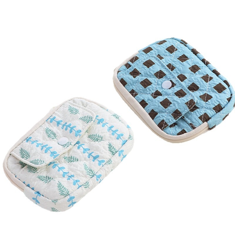 Mini novčanik za novčiće i kozmetička torbica – prugasta s točkicama quilted, prijenosna, mekana, poliester