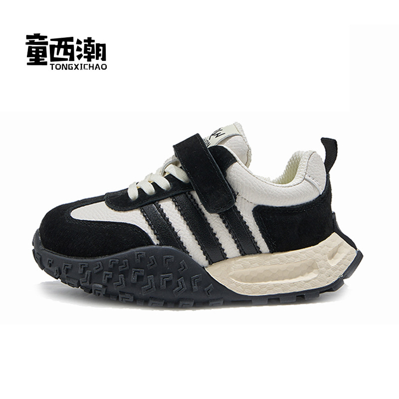 Gyerekeknek készült bőrből készült sportcipő Velcro-zárással, alacsony felsőrésszel, vastag talppal, csíkos mintával, lélegző és kopásálló