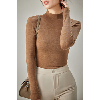 Női gyapjú kötött pulóver fél-turtleneck gallérral, karcsú szabás, 95%+ gyapjú, elegáns városi stílus, téli 2025