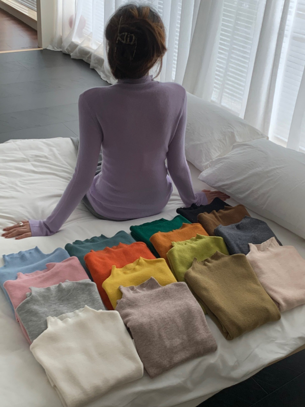 Γυναικείος πλεκτός πουλόβερ με ημιυψωμένο γιακά από μαλλί αρνιού, εφαρμοστό, μακριά μανίκια, μίγμα μαλλιού αρνιού και πολυπροπυλενίου (30–50% μαλλί)