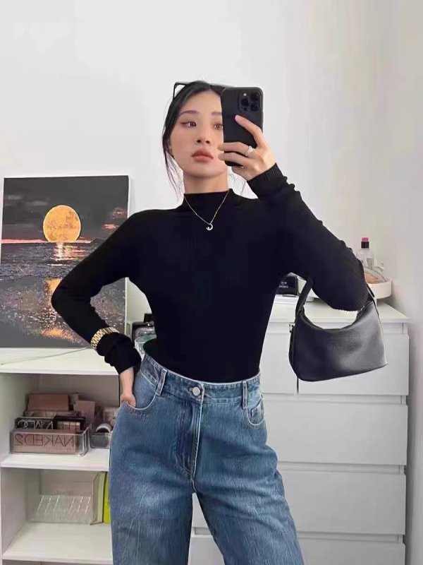 Γυναικείος πλεκτός πουλόβερ με ημιυψωμένο γιακά από μαλλί αρνιού, εφαρμοστό, μακριά μανίκια, μίγμα μαλλιού αρνιού και πολυπροπυλενίου (30–50% μαλλί)