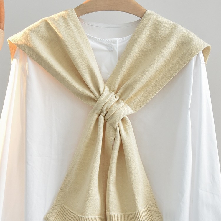 Плетен шал с функция за топлоизолация на шията, обикновено тъкане, средна дължина, полиестер