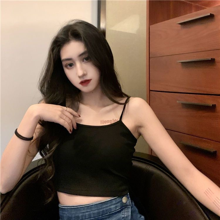 Női ultrakönnyű rövid top mellnél támasztó és wrap dizájnnal - ujjatlan crop top, poliészter 90–95%, sling stílus, dupla pánt