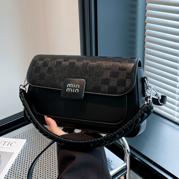 Retro PU crossbody torba s vodoravnom kvadratnom formom, zatvaranje kapom, džepovi sa zipom i džep za dokumente, s jednom naramenicom, jesen 2025 izdanje