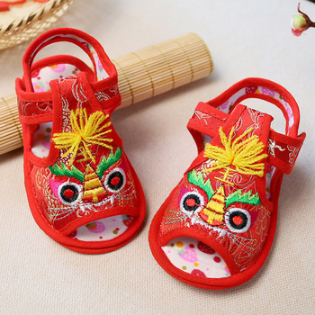 Sandale de vară pentru copii, cu cap de tigru brodat, partea superioară din mătase, închidere Velcro, talpă antiderapantă, pentru copii 1–3 ani.