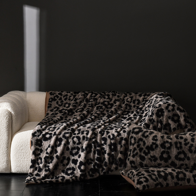 Milk blanket cu blană de iepure și velur, model dungi/geometric, 300–500 g, potrivit pentru toate anotimpurile