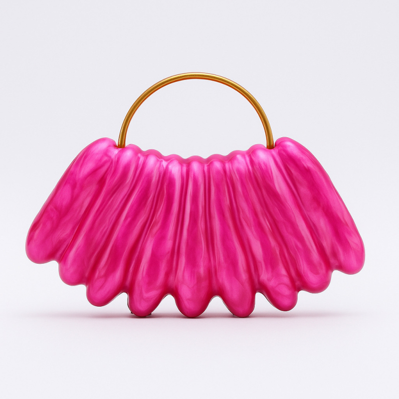 Női keresztpántos válltáska, hullám mintázatú akril, ovális forma, mágneszár, belső telefontartó zseb, tavasz 2025