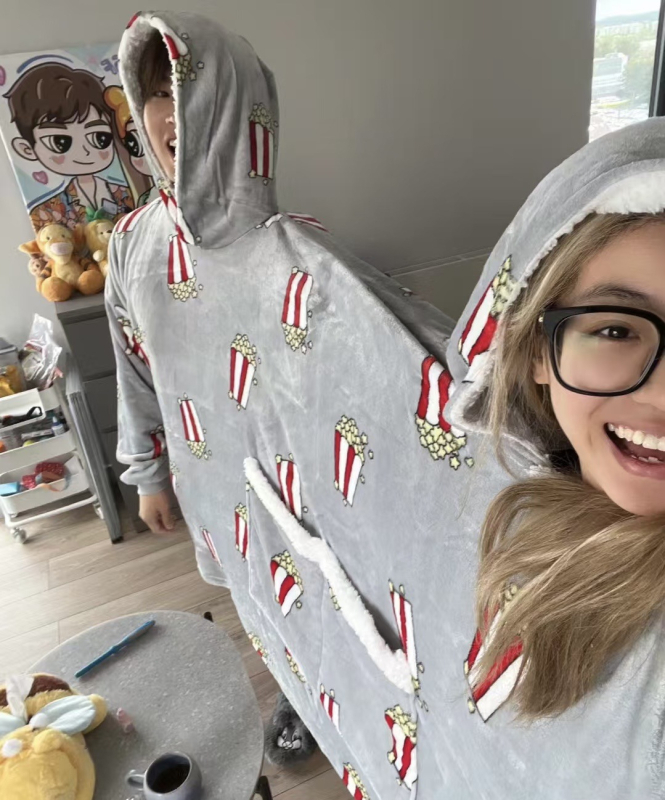 Σετ πιτζάμες για τρία άτομα με κουκούλα και κουβέρτα, εκτύπωση καρτούν, πολυεστέρας, εξαιρετικά παχύ, διπλές τσέπες, μακριές μανίκια, παντελόνια, οικιακή χρήση