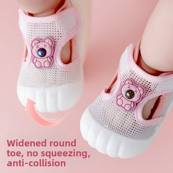 Kisgyermekeknek szánt szandál hálós felsőrészű, légáteresztő, csúszásmentes, kopásálló, Velcro-zárású (12–36 hónap)