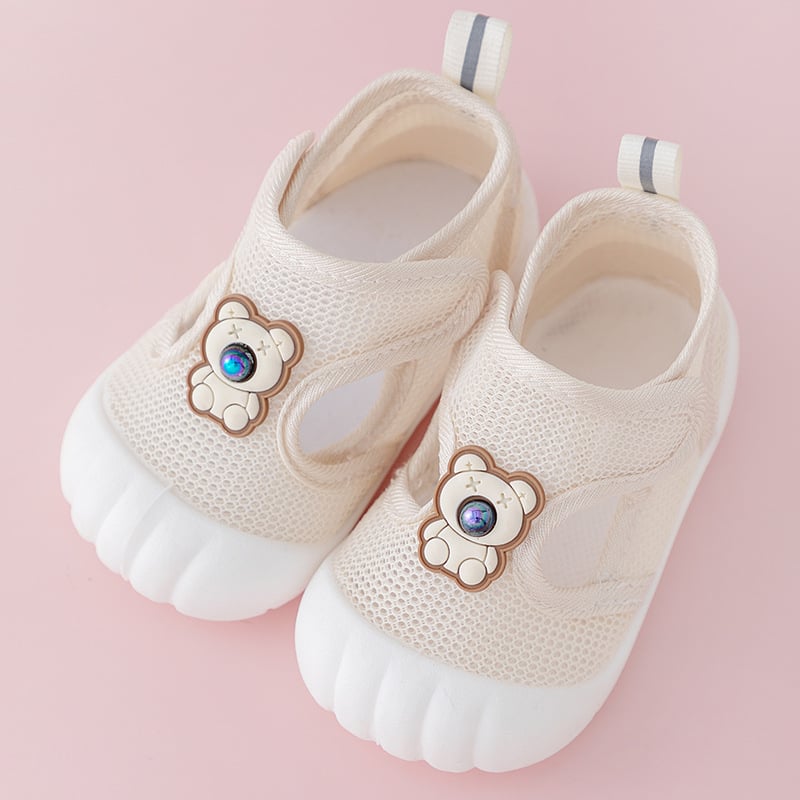 Kisgyermekeknek szánt szandál hálós felsőrészű, légáteresztő, csúszásmentes, kopásálló, Velcro-zárású (12–36 hónap)