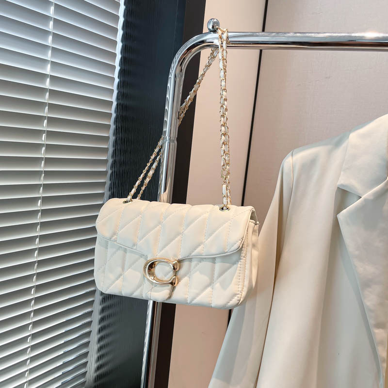 Tongruo PU torbica za ramena — Street fashion, horizontalni kvadratni oblik, zatvoren otvor, unutarnja džep sa zipom