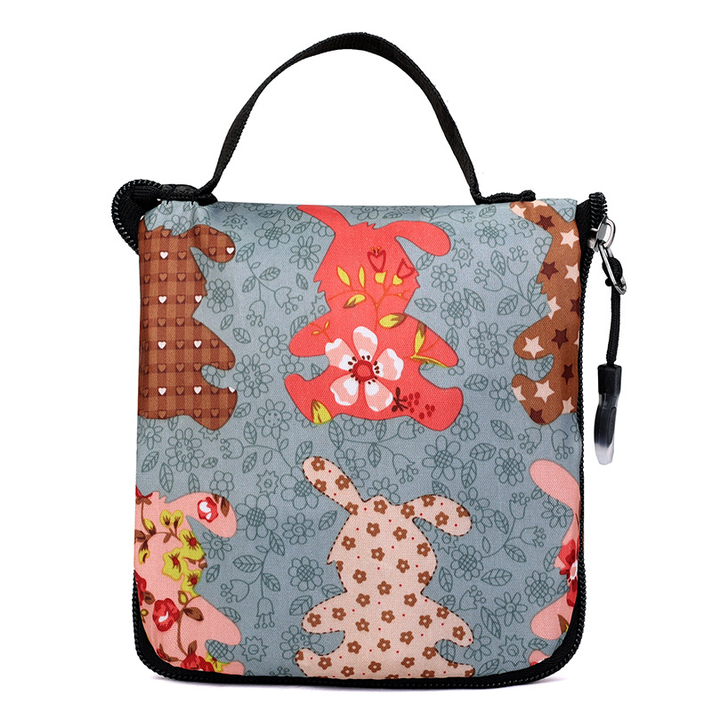 Σακίδιο με κορδόνι σε αστικό στυλ από Oxford ύφασμα, με εσωτερικό θήκη με φερμουάρ και πολυεστερική επένδυση, διπλώνεται για αποθήκευση