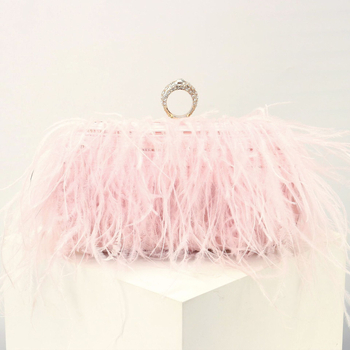 Medaji táska | Anyag: plüss | Belső: poliészter | Stílus: Kis négyzet alakú táska | Záródás: retesz