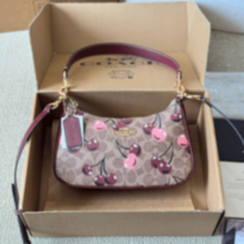 Geantă bucket din PVC, căptușeală PU, închidere cu șnur, formă orizontală pătrată, buzunar intern cu patch