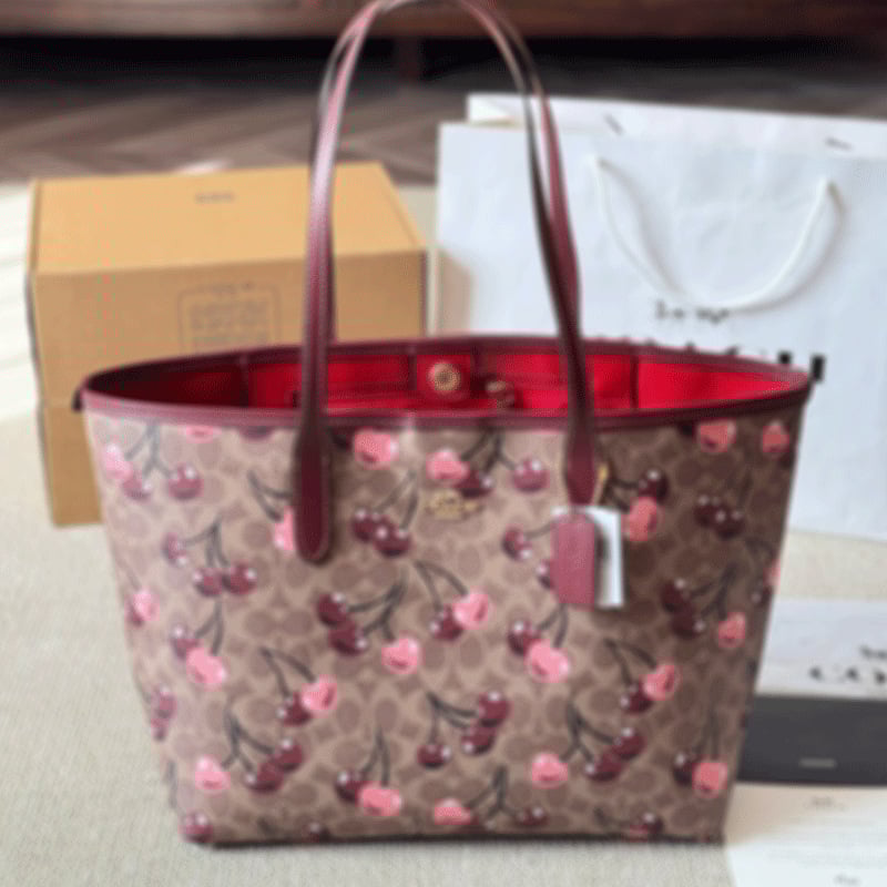 Geantă bucket din PVC, căptușeală PU, închidere cu șnur, formă orizontală pătrată, buzunar intern cu patch