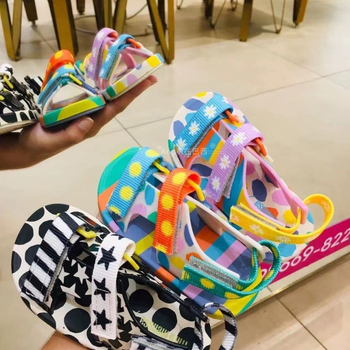 Gyerekeknek Velcro-záras strandcipő PVC felsőrész és PVC talp, 1-12 éves korosztály