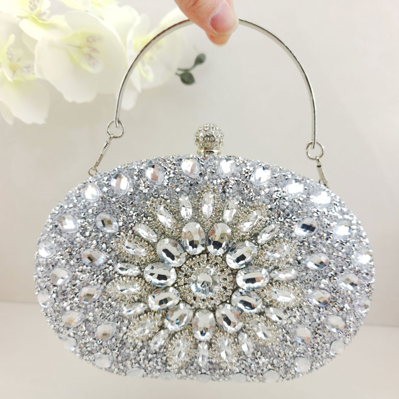 Estélyi crossbody táska fém lánccal, PU bőr, ovális alak, kapcsos záródás, telefon zseb